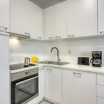 Cikat Bay Modern - Happy Apartment *