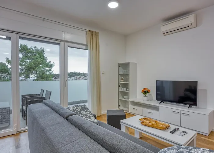 Cikat Bay Modern - Happy Apartman *